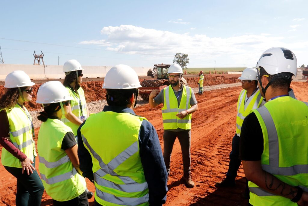 Estamos em obras: Com novo ciclo de modernização, BR-163/MS amplia benefícios para quem utiliza a rodovia Estamos em obras: Com novo ciclo de modernização, BR-163/MS amplia benefícios para quem utiliza a rodovia