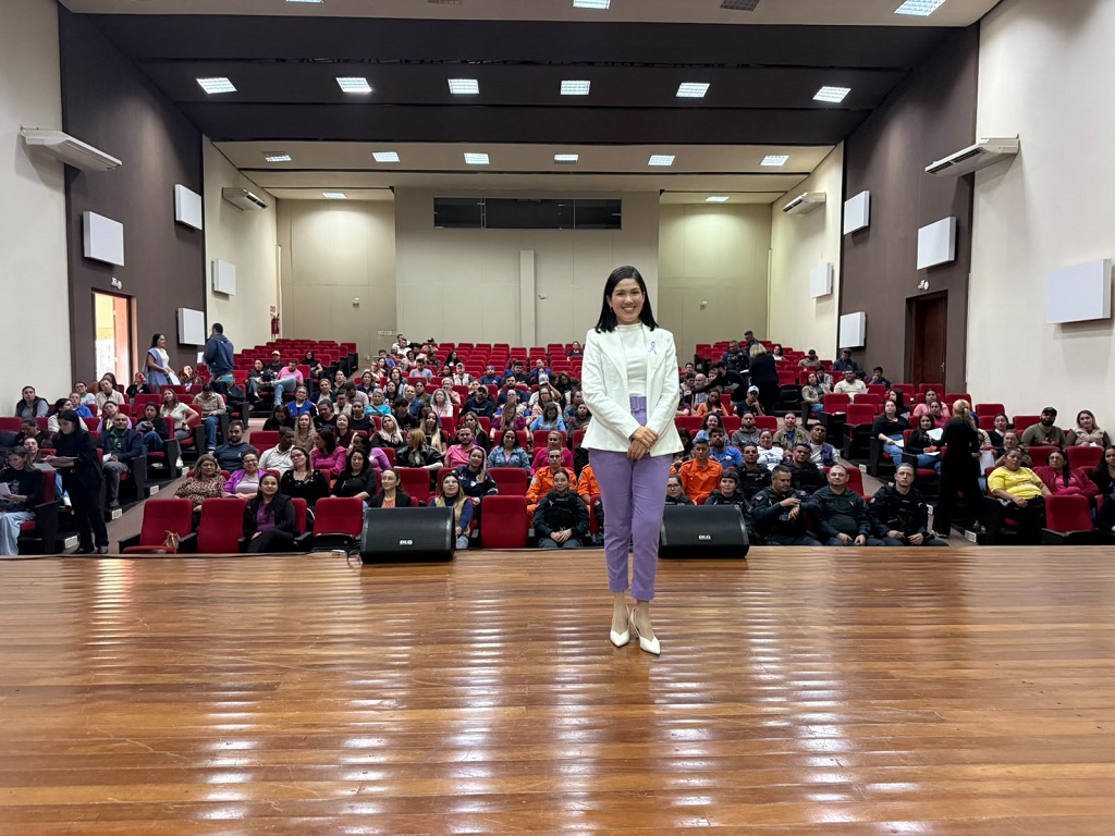 Prefeitura promove capacitação da Rede de Prevenção e Enfrentamento à Violência contra Meninas e Mulheres Prefeitura promove capacitação da Rede de Prevenção e Enfrentamento à Violência contra Meninas e Mulheres