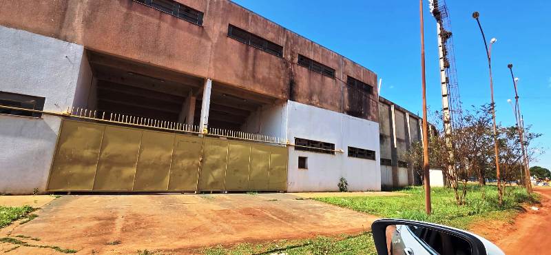 Estádio de Iguatemi é abandonado pelo poder público