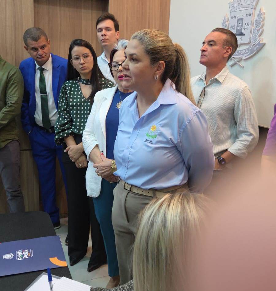 Moradores de rua: Autoridades e representantes civis se reúnem em Ponta Porã para tratar sobre o assunto Moradores de rua: Autoridades e representantes civis se reúnem em Ponta Porã para tratar sobre o assunto