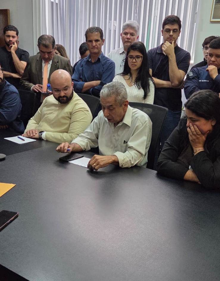 Moradores de rua: Autoridades e representantes civis se reúnem em Ponta Porã para tratar sobre o assunto Moradores de rua: Autoridades e representantes civis se reúnem em Ponta Porã para tratar sobre o assunto