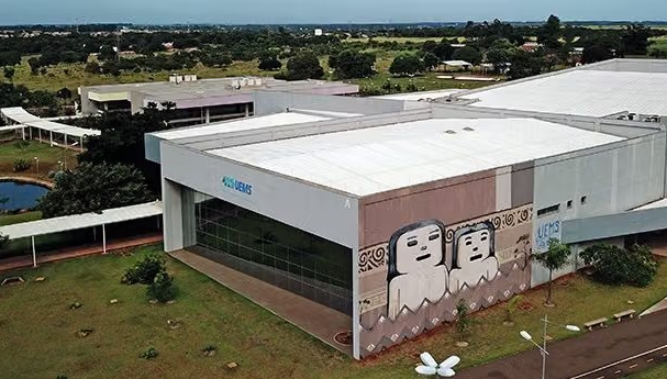 Campus da UEMS em Campo Grande completa 11 anos e consagra trabalho de Reinaldo Campus da UEMS em Campo Grande completa 11 anos e consagra trabalho de Reinaldo