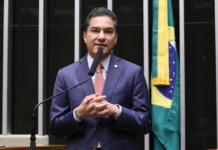 Template Colunistas – Yhuldes Giovani