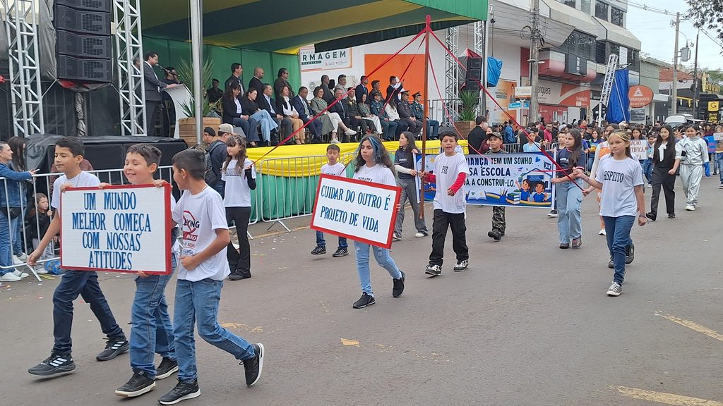 Ponta Porã: Brasil celebra o seu 204º aniversário de Independência. Confira as fotos do desfile, II parte Ponta Porã: Brasil celebra o seu 204º aniversário de Independência. Confira as fotos do desfile, II parte