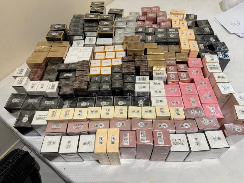 `Perfume de Mulher`: Operação contra descaminho de perfumes cumpre 16 mandados em MS e outros estados `Perfume de Mulher`: Operação contra descaminho de perfumes cumpre 16 mandados em MS e outros estados
