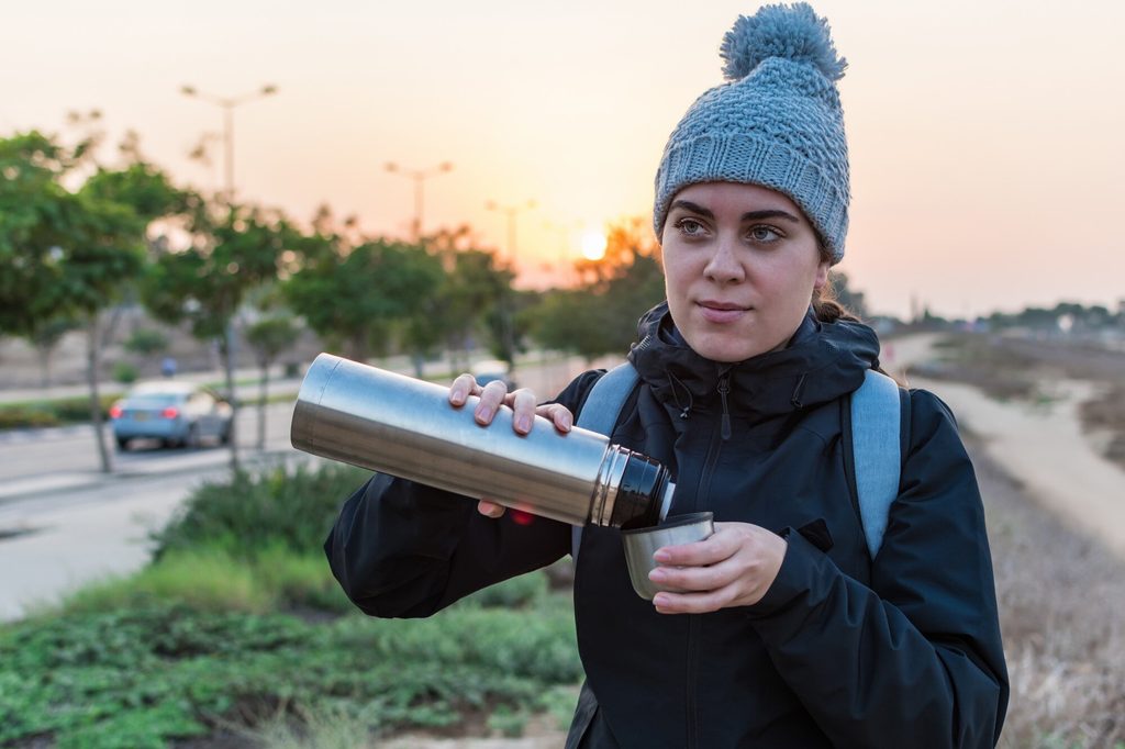 Como escolher recipientes para bebidas quentes e geladas