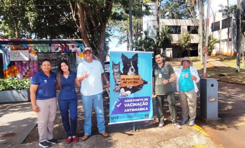 Em Ponta Porã, mais de 1,5 mil animais recebem vacina antirrábica no fim de semana Em Ponta Porã, mais de 1,5 mil animais recebem vacina antirrábica no fim de semana