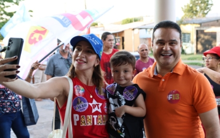 Agenda de Fábio Trad em Corumbá tem caminhada, reunião com eleitores e entrevista à rádio local Agenda de Fábio Trad em Corumbá tem caminhada, reunião com eleitores e entrevista à rádio local