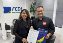 Template Colunistas – Yhuldes Giovani