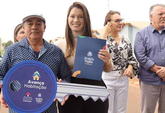 Emoção marca entrega das casas da "Vila dos Sonhos" em Ponta Porã Emoção marca entrega das casas da "Vila dos Sonhos" em Ponta Porã
