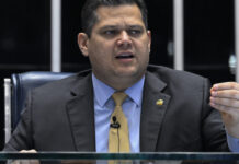 Template Colunistas – Yhuldes Giovani