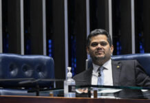 Template Colunistas – Yhuldes Giovani