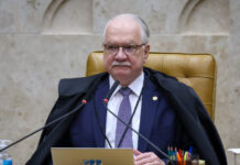 Template Colunistas – Yhuldes Giovani