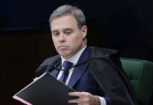 Template Colunistas – Yhuldes Giovani