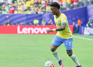 Category "Esportes" com ad especifico contratado
