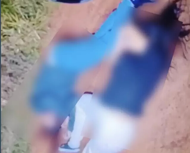 Carro de servidora executada com o filho é encontrado com droga em fundo falso Carro de servidora executada com o filho é encontrado com droga em fundo falso