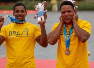 Category "Esportes" com ad especifico contratado