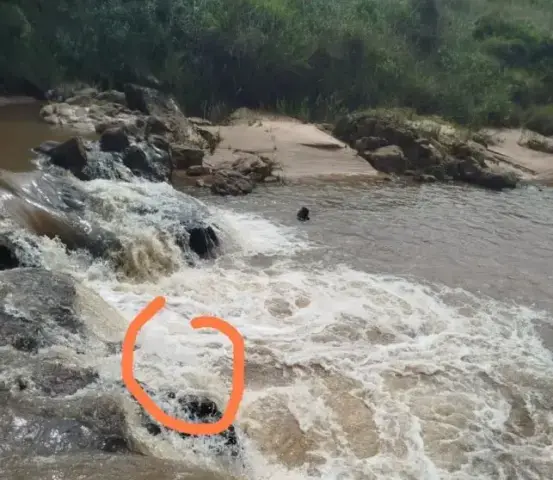 Menina de 12 anos escorrega de pedra no Rio Canguery e morre em Amambai