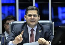 Template Colunistas – Yhuldes Giovani