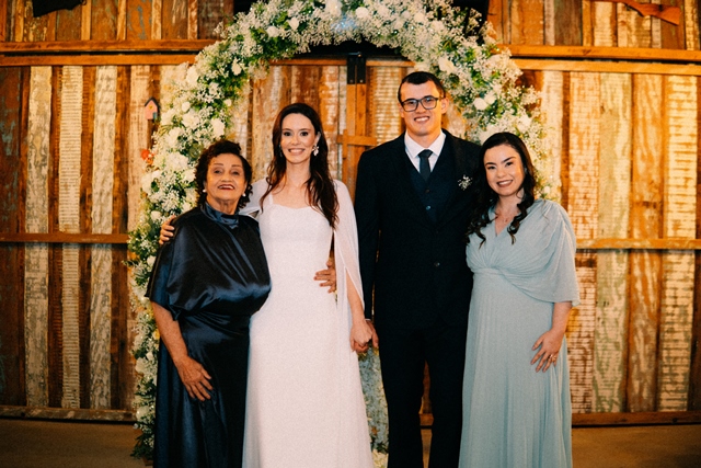 Casamento de Mirela e Rafael é marcado por emoção e momentos inesquecíveis em Amambai Casamento de Mirela e Rafael é marcado por emoção e momentos inesquecíveis em Amambai