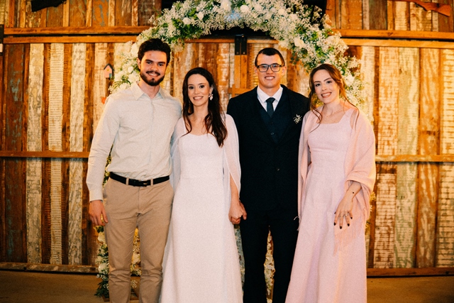 Casamento de Mirela e Rafael é marcado por emoção e momentos inesquecíveis em Amambai Casamento de Mirela e Rafael é marcado por emoção e momentos inesquecíveis em Amambai