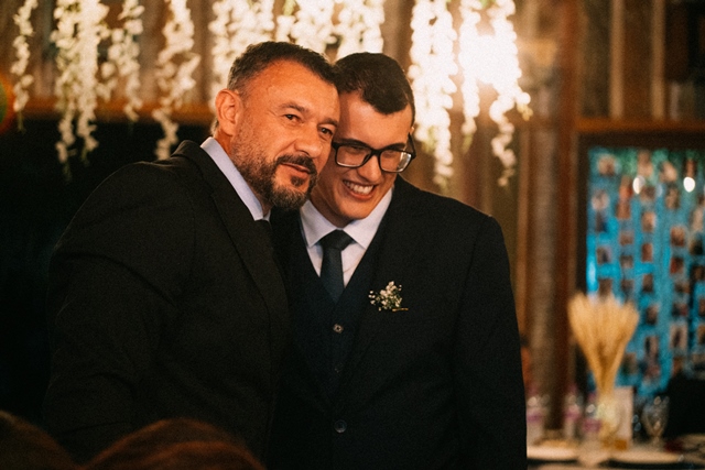 Casamento de Mirela e Rafael é marcado por emoção e momentos inesquecíveis em Amambai Casamento de Mirela e Rafael é marcado por emoção e momentos inesquecíveis em Amambai
