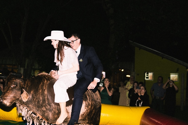 Casamento de Mirela e Rafael é marcado por emoção e momentos inesquecíveis em Amambai Casamento de Mirela e Rafael é marcado por emoção e momentos inesquecíveis em Amambai