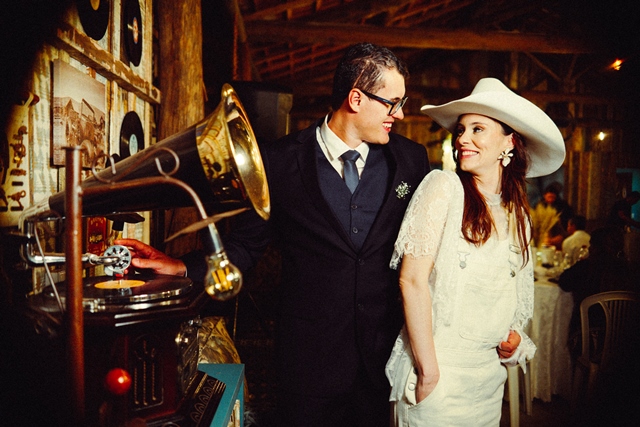 Casamento de Mirela e Rafael é marcado por emoção e momentos inesquecíveis em Amambai Casamento de Mirela e Rafael é marcado por emoção e momentos inesquecíveis em Amambai
