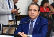 Template Colunistas – Yhuldes Giovani