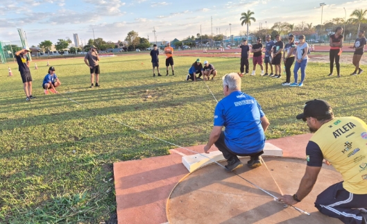 Federação de Atletismo realiza curso de arbitragem em Ponta Porã Federação de Atletismo realiza curso de arbitragem em Ponta Porã