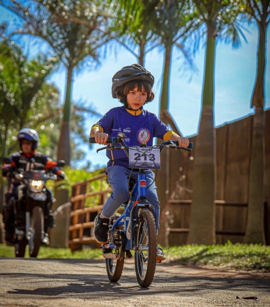 Em shopping da Capital, prova de ciclismo infantil incentiva a prática esportiva desde cedo Em shopping da Capital, prova de ciclismo infantil incentiva a prática esportiva desde cedo