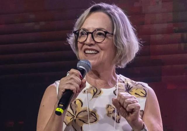 Há quase quatro décadas celebrando a literatura, Noite da Poesia anuncia programação de 2026