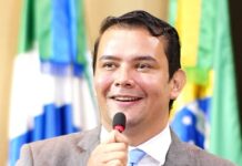 Template Colunistas – Yhuldes Giovani
