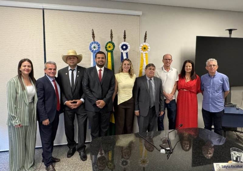 Em sessão tensa, Suzana Ulisses é eleita presidente da Câmara de Amambai
