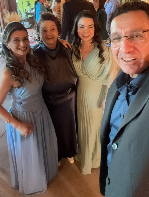 Casamento de Mirela e Rafael é marcado por emoção e momentos inesquecíveis em Amambai Casamento de Mirela e Rafael é marcado por emoção e momentos inesquecíveis em Amambai