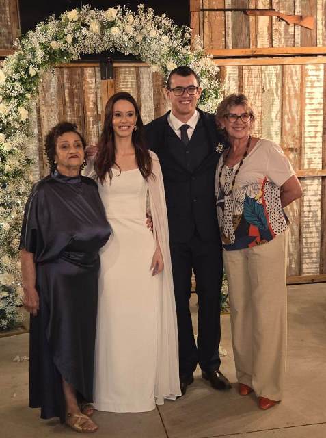 Casamento de Mirela e Rafael é marcado por emoção e momentos inesquecíveis em Amambai Casamento de Mirela e Rafael é marcado por emoção e momentos inesquecíveis em Amambai