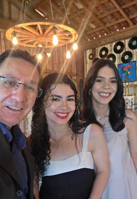 Casamento de Mirela e Rafael é marcado por emoção e momentos inesquecíveis em Amambai Casamento de Mirela e Rafael é marcado por emoção e momentos inesquecíveis em Amambai
