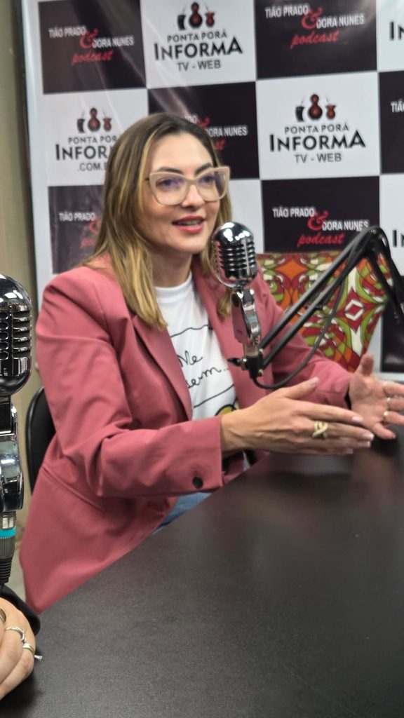 Juíza apresenta em Ponta Porã livro infantil que alerta sobre a violência doméstica
