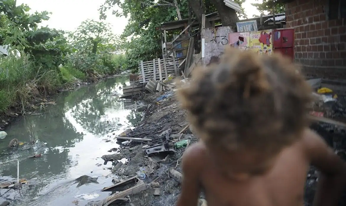 Brasil: 30 milhões de crianças estão expostas aos riscos climáticos Brasil: 30 milhões de crianças estão expostas aos riscos climáticos