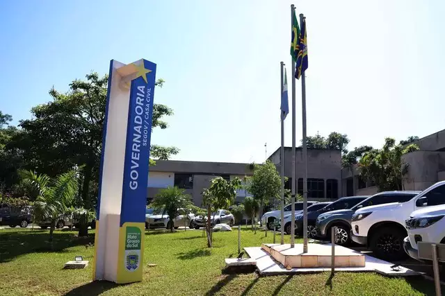 Pacote do governo prevê debate sobre aumento do ICMS e revisão de incentivos Pacote do governo prevê debate sobre aumento do ICMS e revisão de incentivos