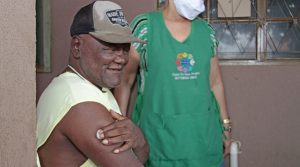 Municípios de MS começam a vacinação, Jaraguari inicia por asilo para imunizar idosos e já levar esperança à população