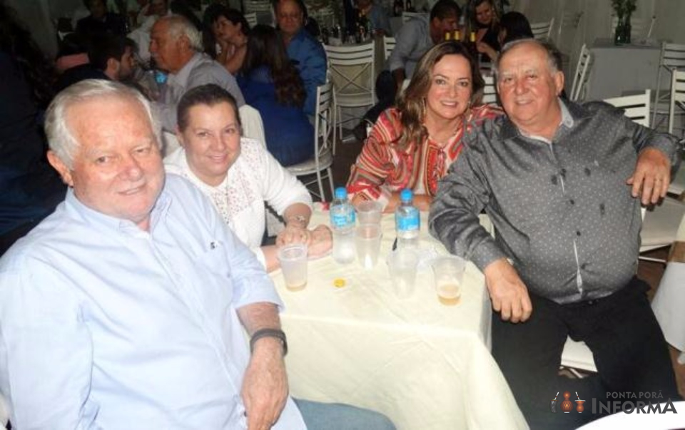 Ponta Porã: Confira fotos do baile das debutantes com Os Serranos no CTG Ponta Porã: Confira fotos do baile das debutantes com Os Serranos no CTG