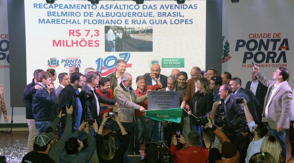 Aguardado há décadas, contorno viário de Ponta Porã tem convênio assinado em clima festivo
