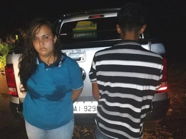 Dupla foi presa após roubar caminhonete - Crédito: Divulgação/PM