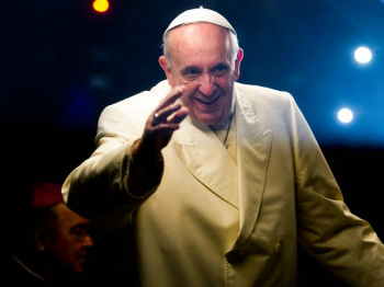 Papa doa R$ 11,7 milhões e alivia dívida da Jornada Mundial da Juventude