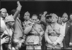 Getúlio Vargas, com outros líderes da Revolução de 1930, em Itararé-SP, logo após a derrubada de Washington Luís.