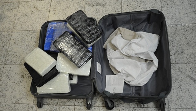 PF apreende mais de 40 kg de cocaína dentro de malas de passageiros