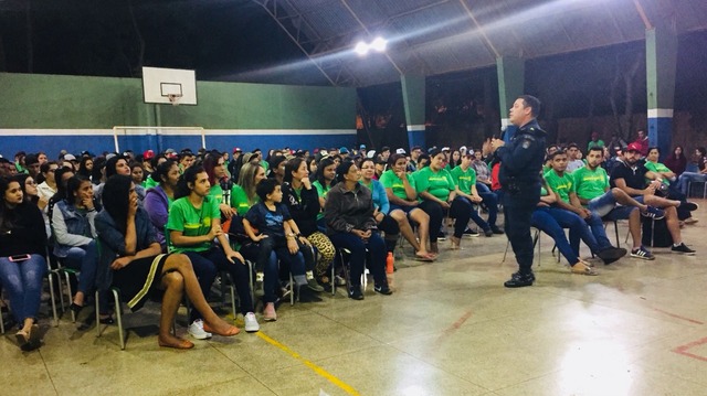 Projeto “Diga Não ao Crime” leva palestra preventiva a alunos da Escola Tancredo Neves