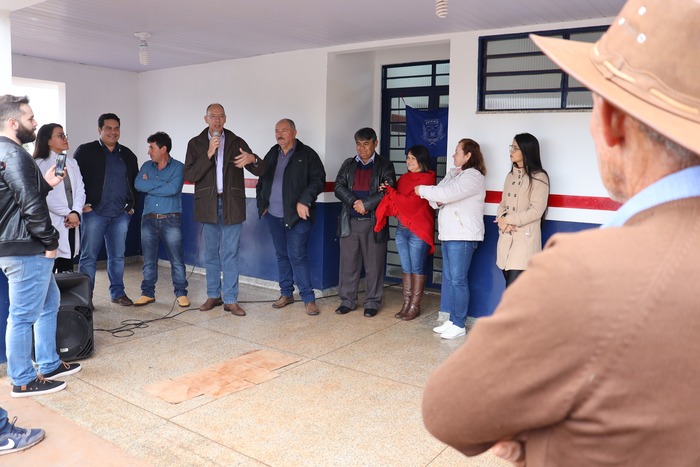 Ao entregar reforma de posto de saúde, prefeito Hélio anuncia ampliação da iluminação pública na Itamarati