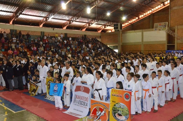 Atletas pontaporanenses participam da 2ª Etapa do Campeonato Estadual de Karate
